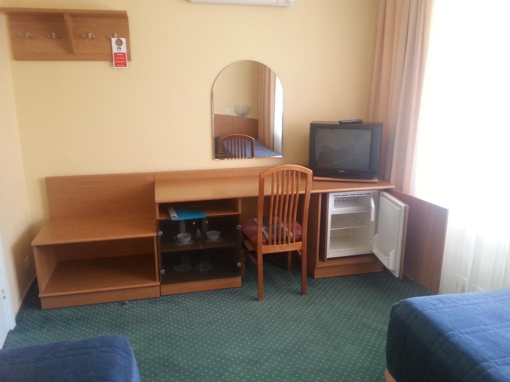 Hotel Plinksiu Plinkšės Extérieur photo